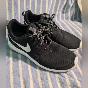 Nike Sneakers - Size 8.5